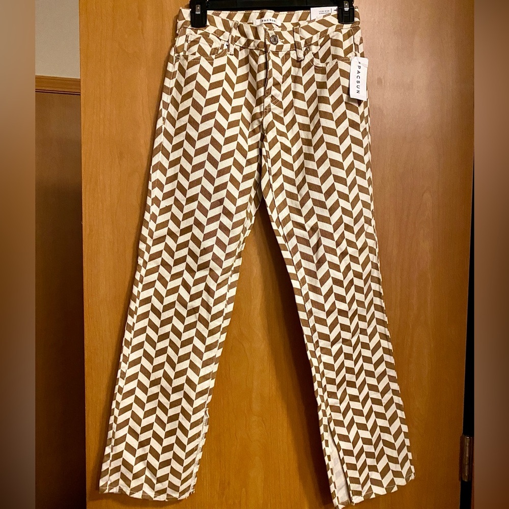 Low rise straight leg retro inspired jeans